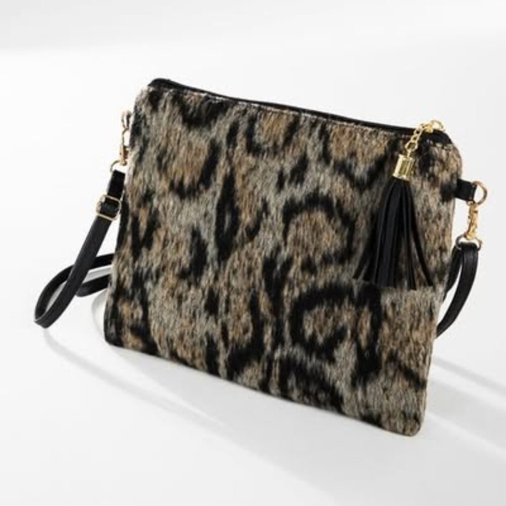LOW STOCK🔥 Tan Animal Print Cross Body Bad with Tassel and Strap